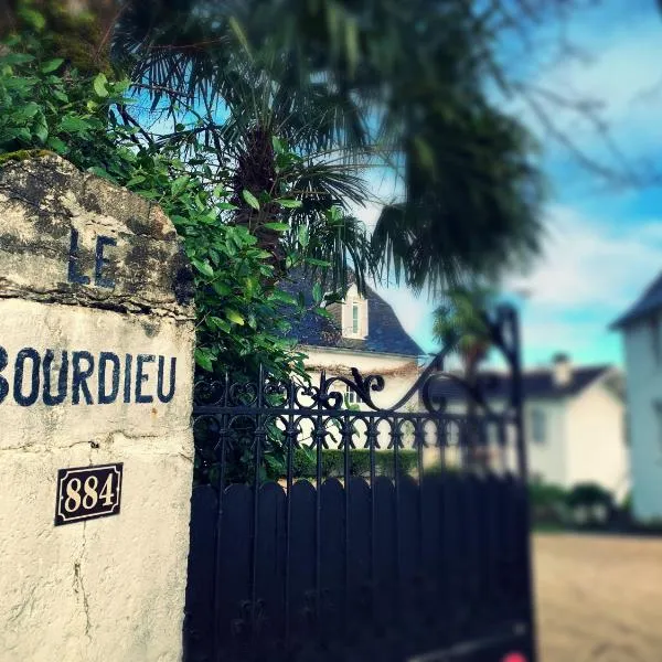 Le Petit Bourdieu - Sanglier，位于Lasseube的酒店