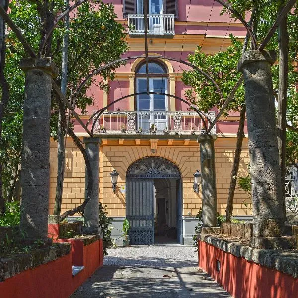 秘密花园黎莱斯酒店，位于皮雅诺迪索伦托的酒店