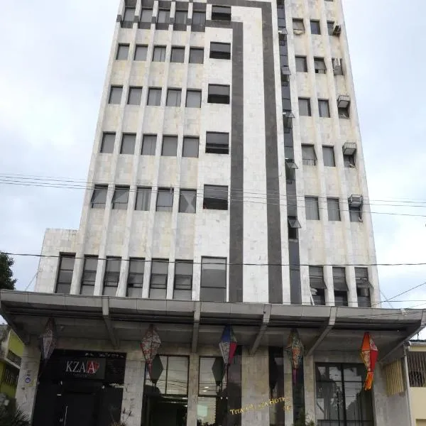 Titão Plaza Hotel，位于大坎皮纳的酒店