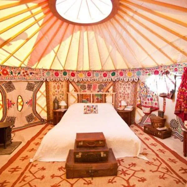 Festival Yurts Hay-on-Wye，位于瓦伊河畔海伊的酒店