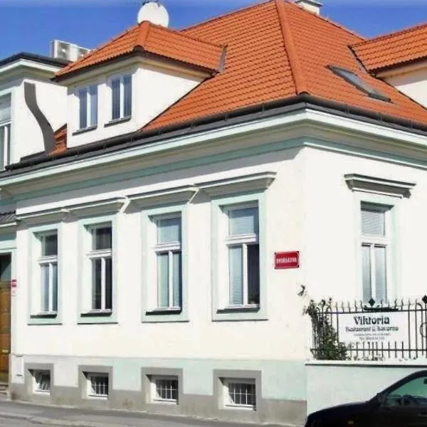维多利亚旅馆，位于Němčičky的酒店