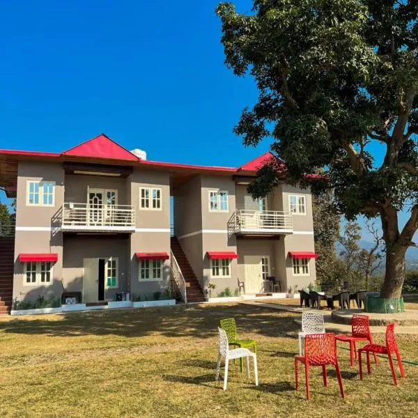 Green Acres Homestay，位于Nārāyangarh的酒店