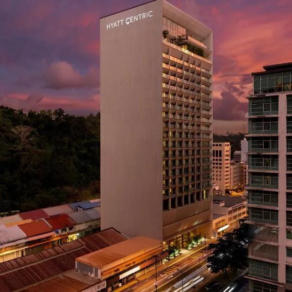 Hyatt Centric Kota Kinabalu，位于Kampong Rampayan的酒店