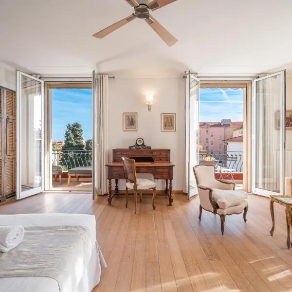 La Fabrique à Poupées - Chambres et Appartements de charme au coeur de Menton，位于芒通的酒店