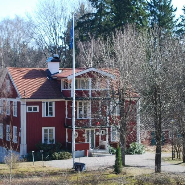 特韦塔加登酒店，位于Järna的酒店