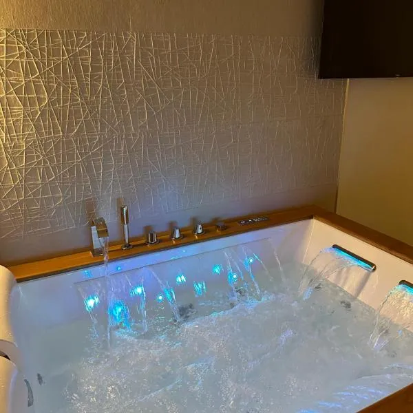 Enjoyhousebracciano suite1，位于布拉恰诺的酒店