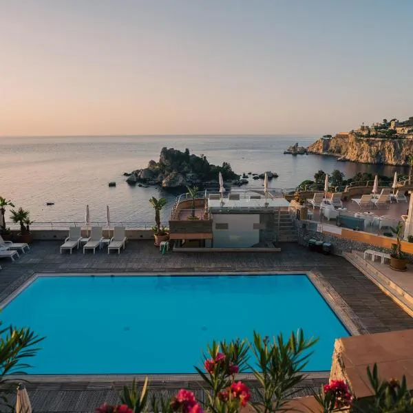 Taormina Panoramic Hotel，位于Santa Margherita-Sant'Alessio Siculo的酒店