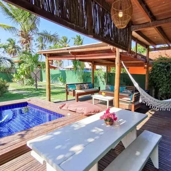 La Villa Tropicale linda casa pertinho do mar !，位于伊卡莱的酒店