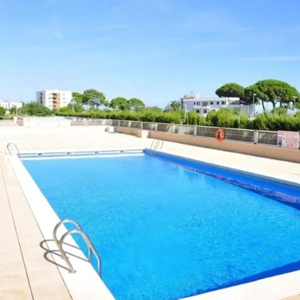 Apartamento playa Cambrils Torresol 2，位于坎布里尔斯的酒店