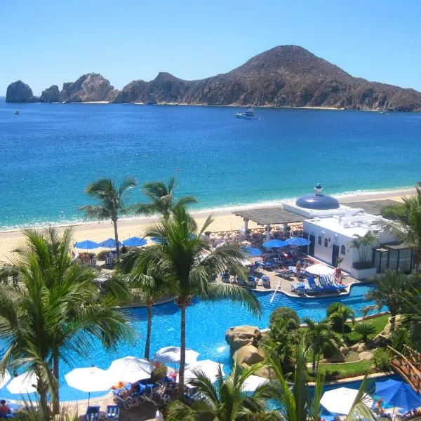 Pueblo Bonito Los Cabos Blanco Beach Resort - All Inclusive，位于El Manglito的酒店