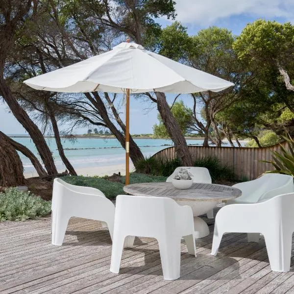 The Cove Beach Front Luxury House，位于仙女港的酒店