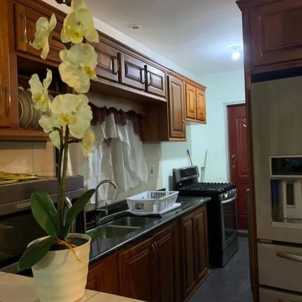 Comfortable home in San Fernando，位于Unis的酒店