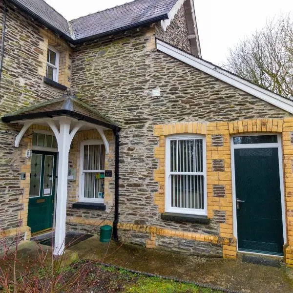 Old School B & B，位于兰达西尔的酒店