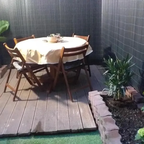 Maison de ville avec patio 1 chambre，位于勒阿弗尔的酒店