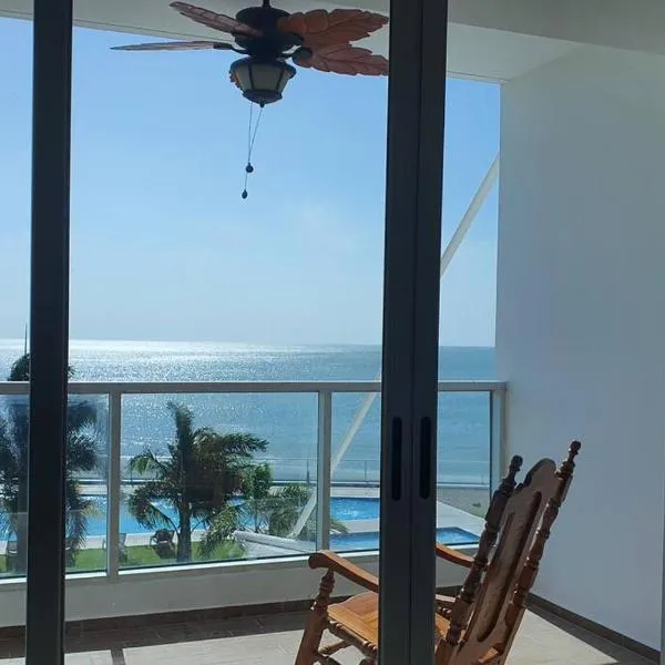 Apto de Playa con una Hermosa vista frente al mar，位于El Espavecito的酒店