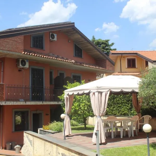 Le Terre dell'Etna - Casa del Maestrale，位于佩达拉的酒店