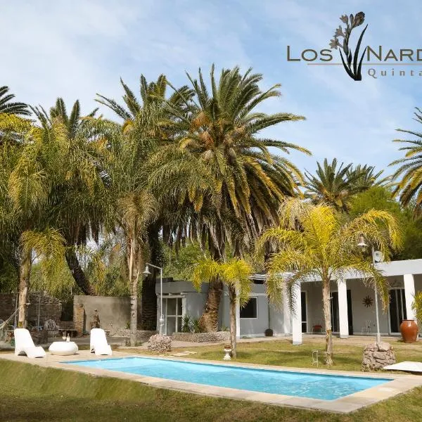 Quinta Los Nardos，位于圣地亚哥-德尔埃斯特罗的酒店