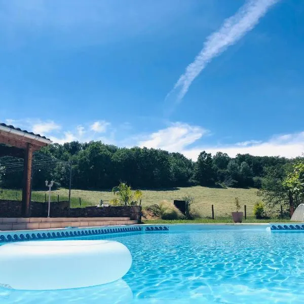 La Ferme Parrinet - Gîte et Chambres d'hôtes，位于Saint-André-de-Najac的酒店