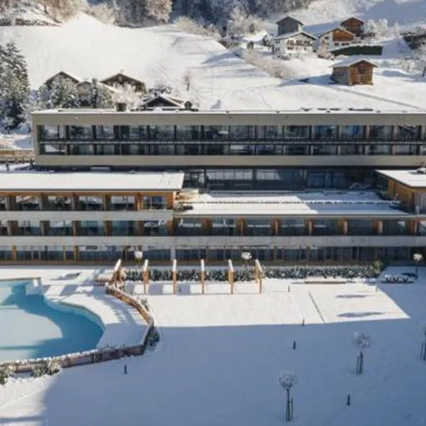 Alpenhotel Montafon & SPA，位于施伦斯的酒店