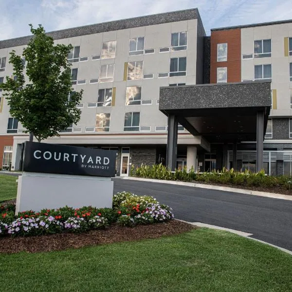 Courtyard by Marriott Greenville Mauldin，位于辛普森维尔的酒店