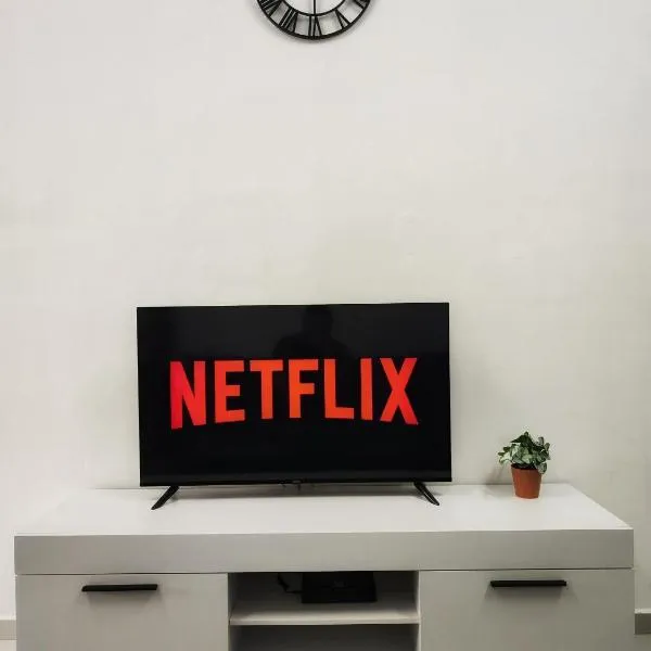 Homestay Temerloh Near Hospital 4Bedroom 4Air-cond 10pax Free Wi-Fi Netflix，位于淡马鲁的酒店