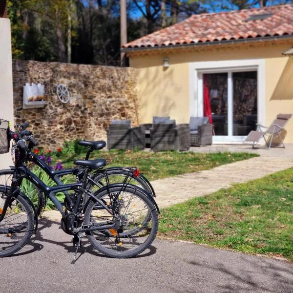 Sauna et Spa, Gîte le Carrousel，位于皮奥伦克的酒店