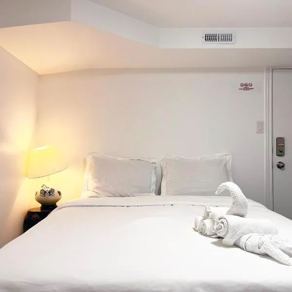 Simple & Tidy Private Rooms，位于多伦多的酒店