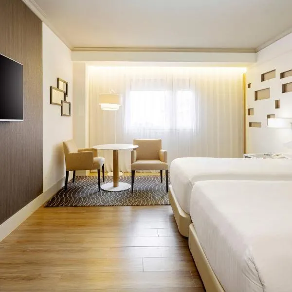 马德里礼堂万豪会议中心酒店 ，位于哈拉马河畔帕拉库埃略斯的酒店