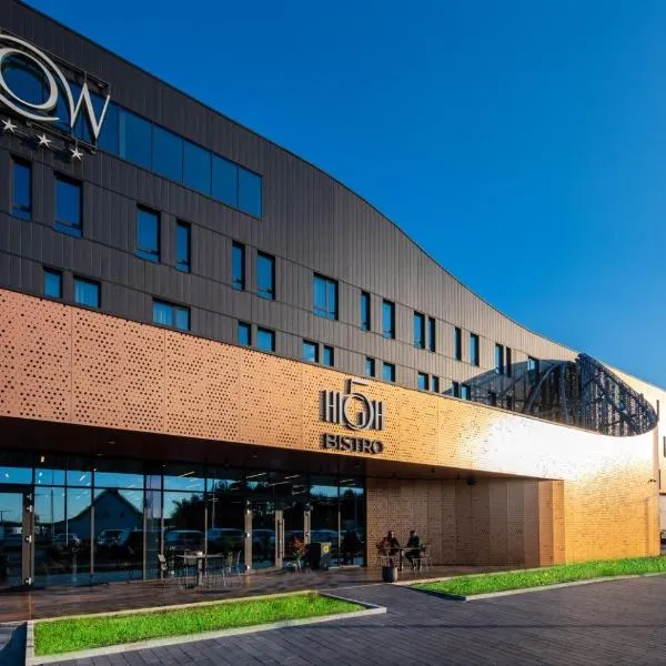 Flow Hotel & Conference，位于Pusztavacs的酒店