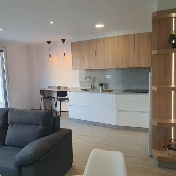 Apartamentos O Grove Centro，位于格罗韦的酒店