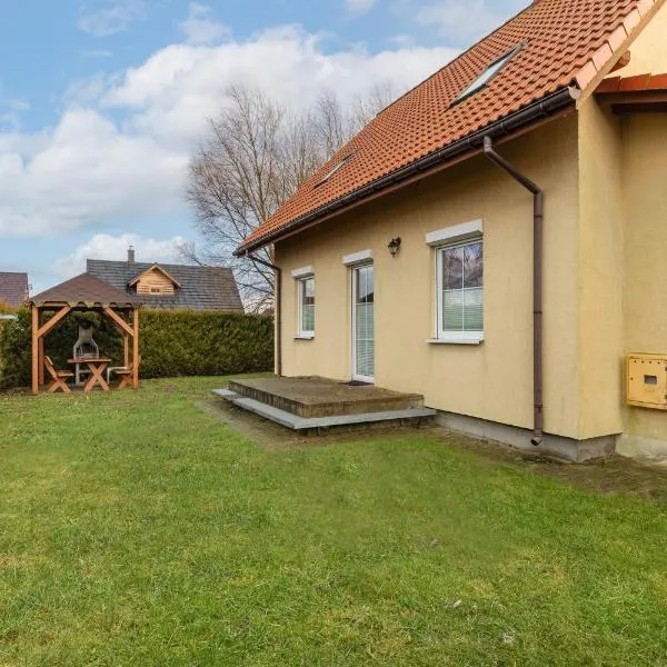 Nemo 4 Bedrooms & Grill，位于Zastań的酒店