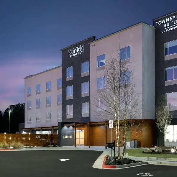 TownePlace Suites by Marriott Canton Riverstone Parkway，位于Holly Springs的酒店