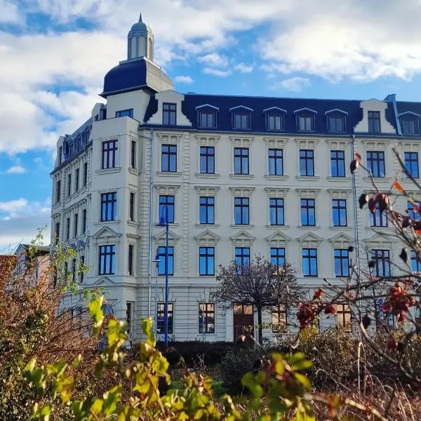 Hotel KAISERHOF，位于Pouch的酒店