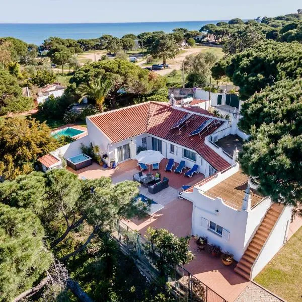 Villa Patio，位于阿尔布费拉的酒店