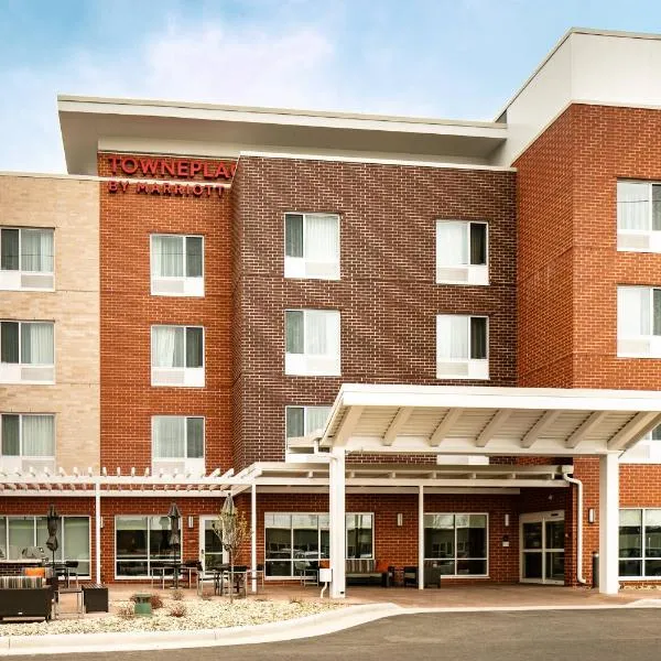 TownePlace Suites by Marriott Dubuque Downtown，位于Sherrill的酒店