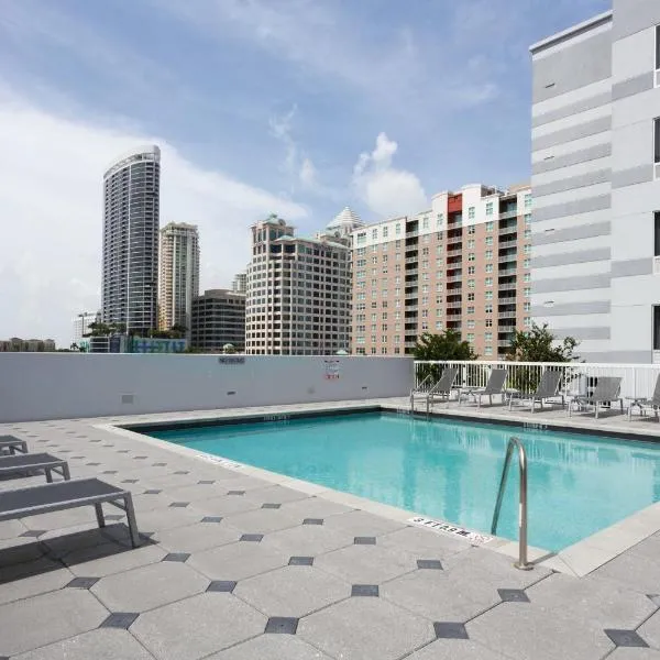 Fairfield Inn & Suites By Marriott Fort Lauderdale Downtown/Las Olas，位于兰德尔希尔的酒店