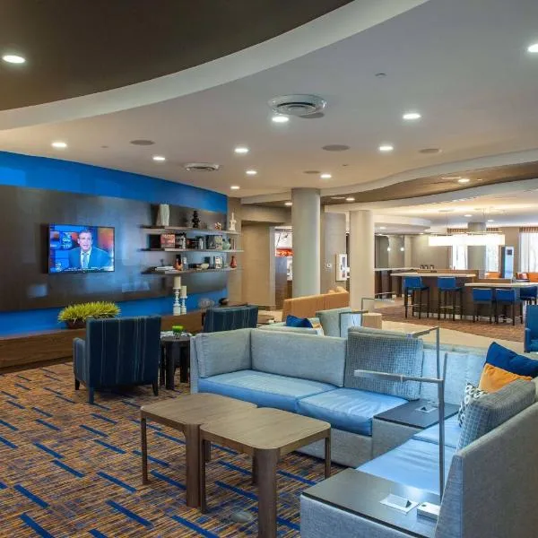 Courtyard by Marriott Pensacola Downtown，位于彭萨科拉的酒店