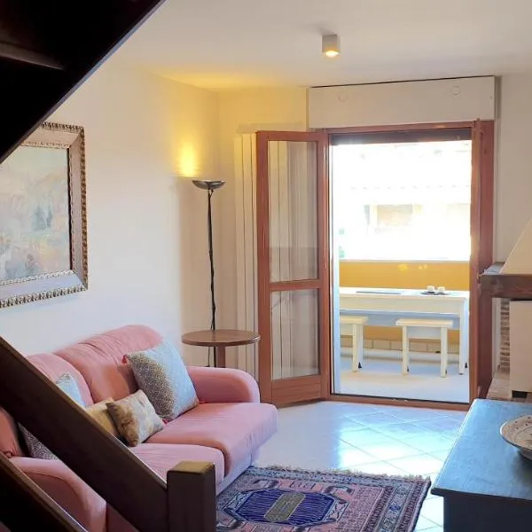 Charming apartment & parking by ANTHEA HOMES，位于格拉多的酒店