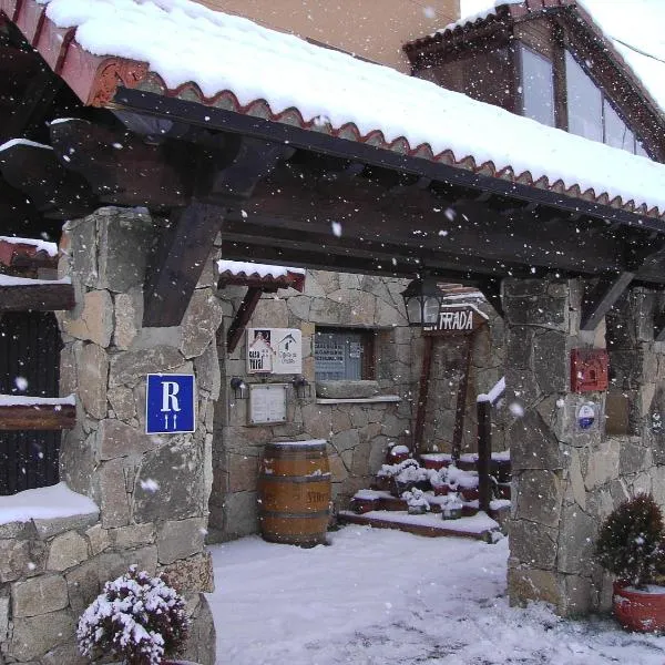 Hotel Rural El Yantar de Gredos，位于Pradosegar的酒店