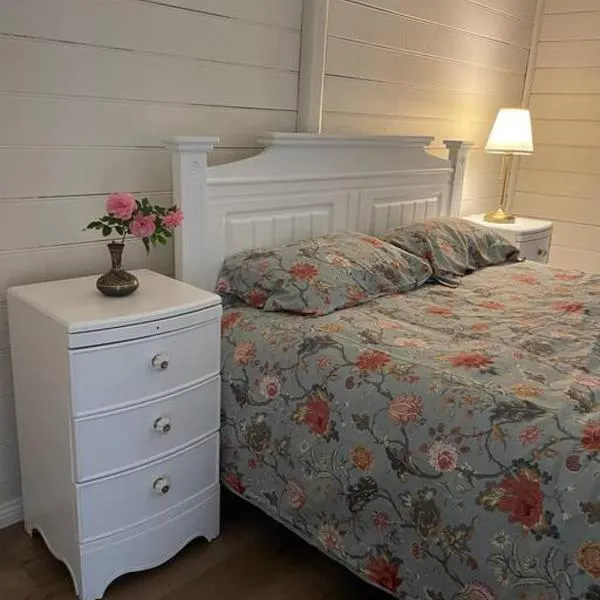 Taree CBD cottage apartments，位于塔里的酒店