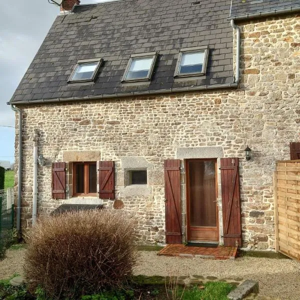 Gîte la Mer, à la campagne en Normandie, proche du Mont St Michel，位于Lolif的酒店