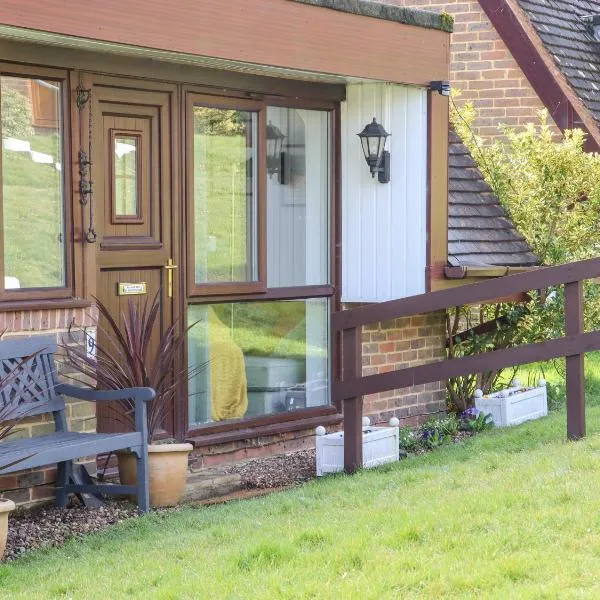 Lilyrose Cottage，位于佩文西的酒店