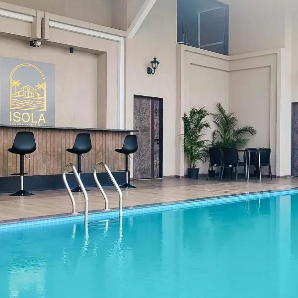 Isola Luxury Farm Suites，位于纳西克的酒店