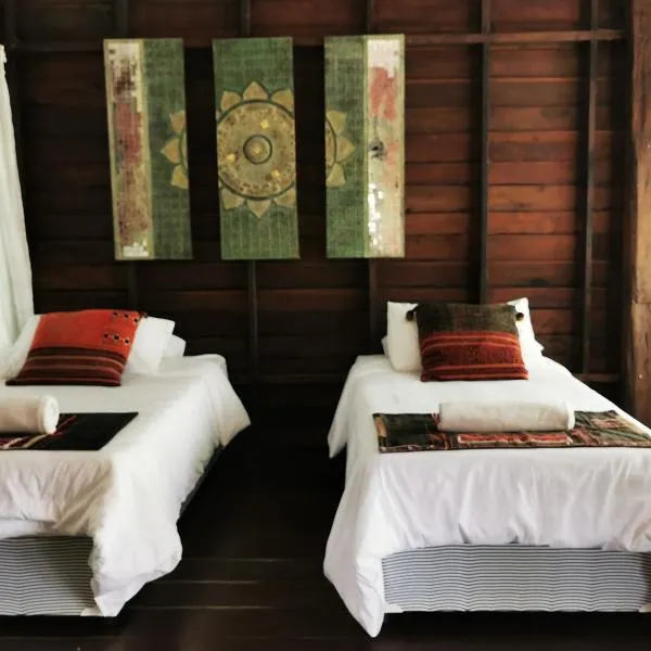 Jasmine Hills Lodge，位于Ban Kat Khi Lek的酒店