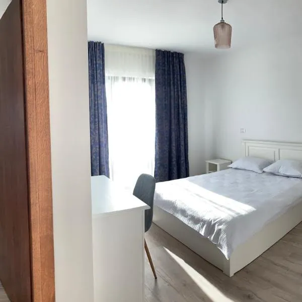 Hotel Dia Lin，位于Cîrlibaba Nouă的酒店