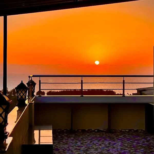 Fanta Sea Vacation Stay - 2 Bhk with private Terrace Flat，位于Velneshvar的酒店