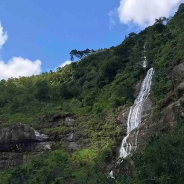 Refúgio, Aconchego, Aonde nasce o sol e Cachoeira!，位于Mercês的酒店