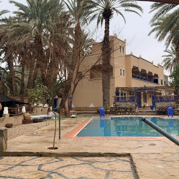 德塔普阿姆斯德旅馆，位于Ksar el Borj的酒店