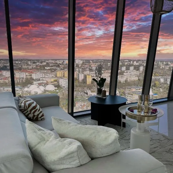 Apartament White Sky 20 Hanza Tower- Free parking，位于什切青的酒店