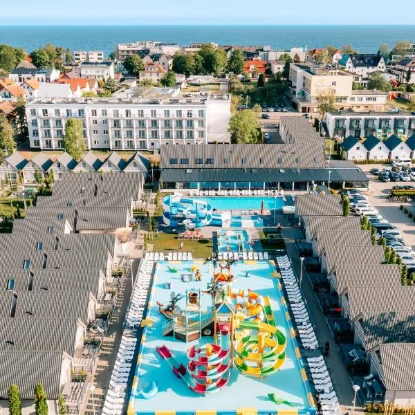 Holiday Park & Resort Ustronie Morskie，位于尤斯托尼莫斯基的酒店